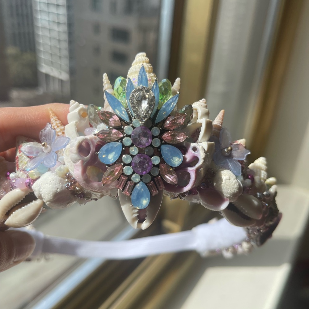 Seashell bridal crown